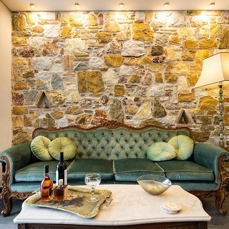 Queen'S Stone Legend, Royal Living By Acropolis Athènes Extérieur photo